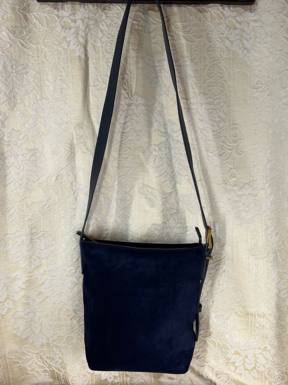 Quince Italian Suede Leather Bucket Shoulder Bag Midnight Blue Adjustable Strap - Picture 7 of 7
